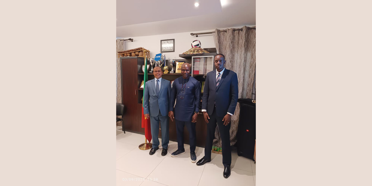The head of the Falcons of Jediane delegation meets with the President and Secretary-General of the Senegalese Federation